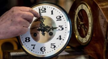 Changer le fuseau horaire dans un système Debian 11
